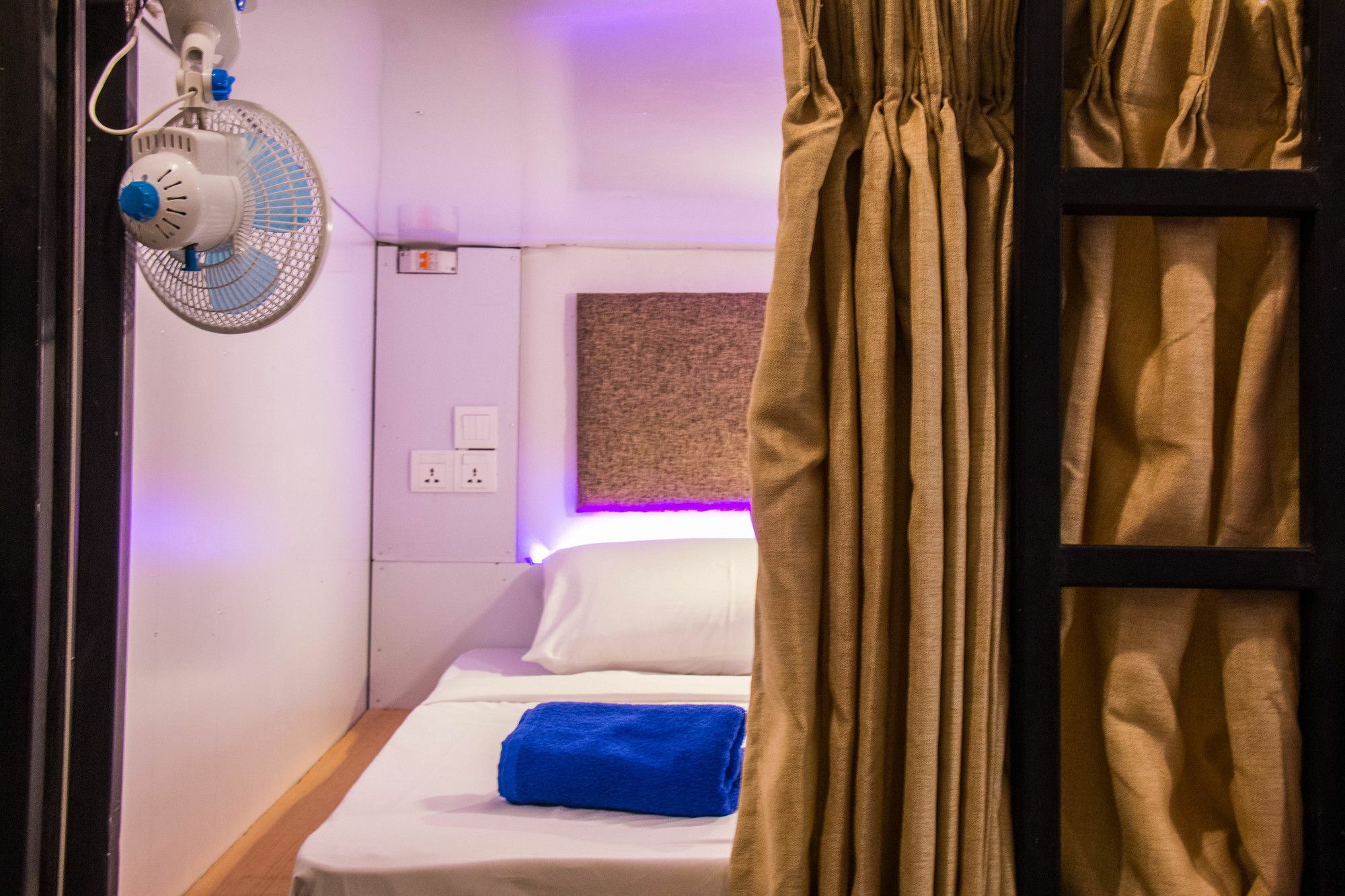 Bunk Planet Otel Kandy Dış mekan fotoğraf